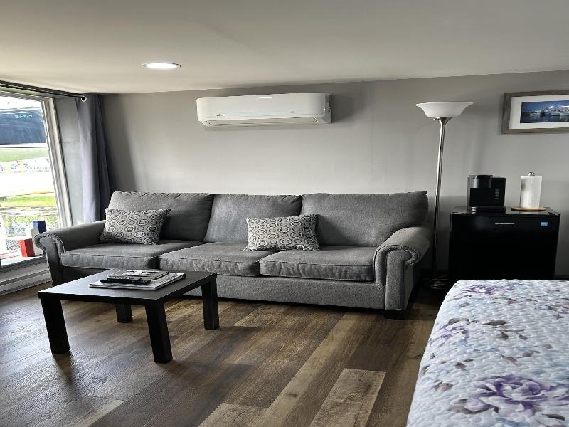 La Digue Suites image
