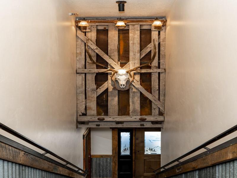 The Adventure Inn Yellowstone image