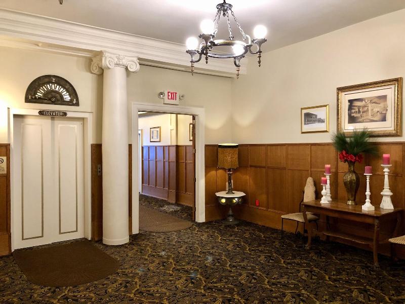 Stearns Hotel