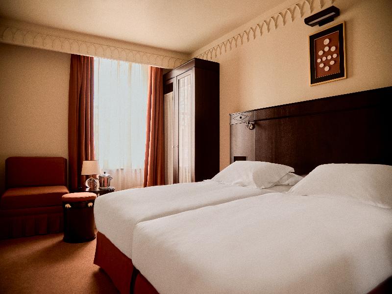 Grand Hotel Bellevue image