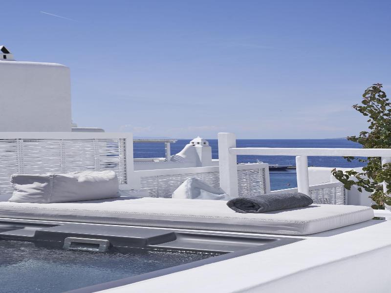 Bay Breeze Premium Apartments By Eskape Collection image