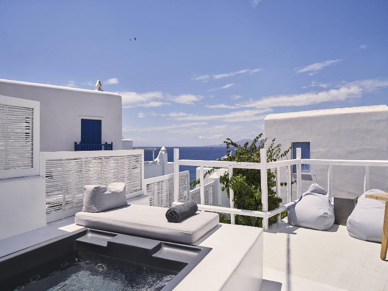 Bay Breeze Premium Apartments By Eskape Collection image