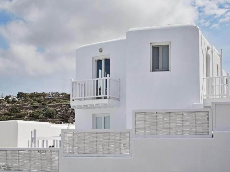 Bay Breeze Premium Apartments By Eskape Collection image