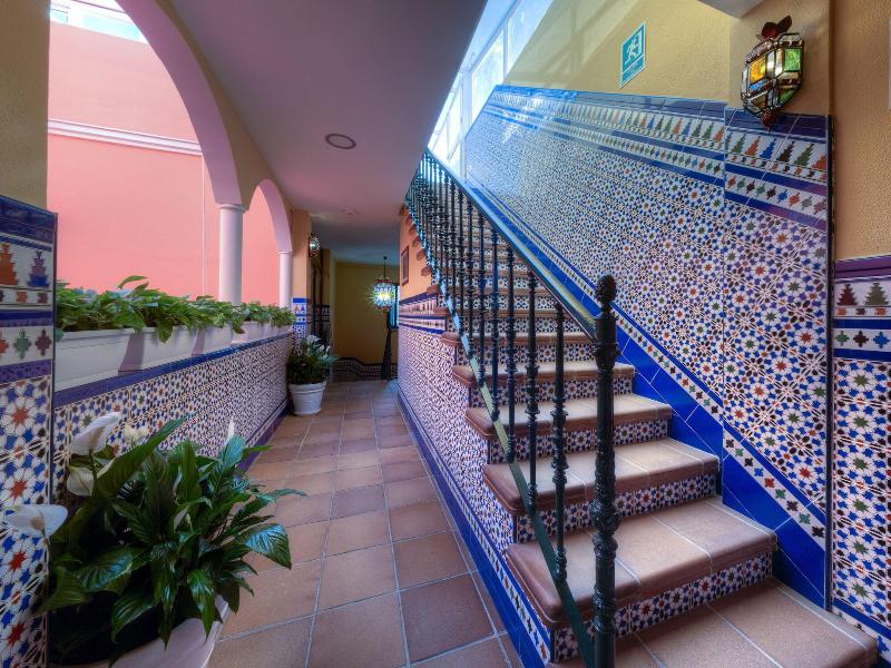 Hotel Dona Lina image