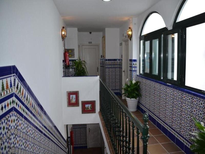 Hotel Dona Lina image