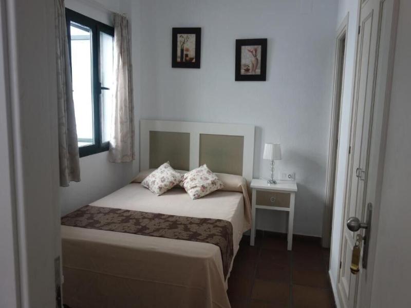 Hotel Dona Lina image