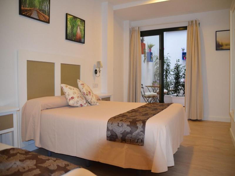 Hotel Dona Lina image