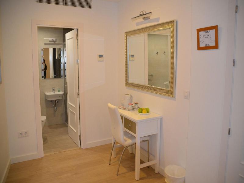 Hotel Dona Lina image