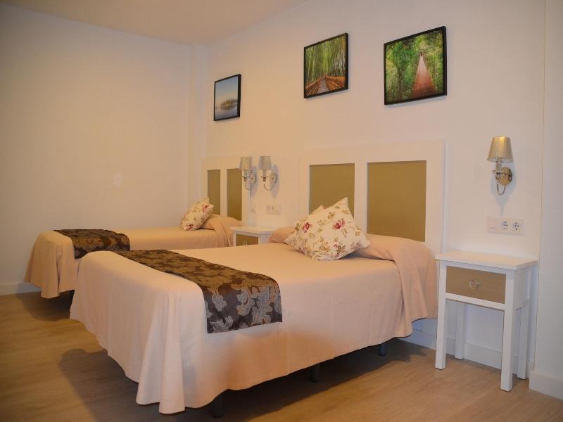 Hotel Dona Lina image