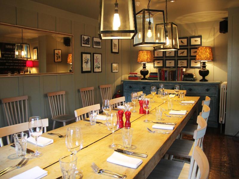 Bel The Dragon Cookham image