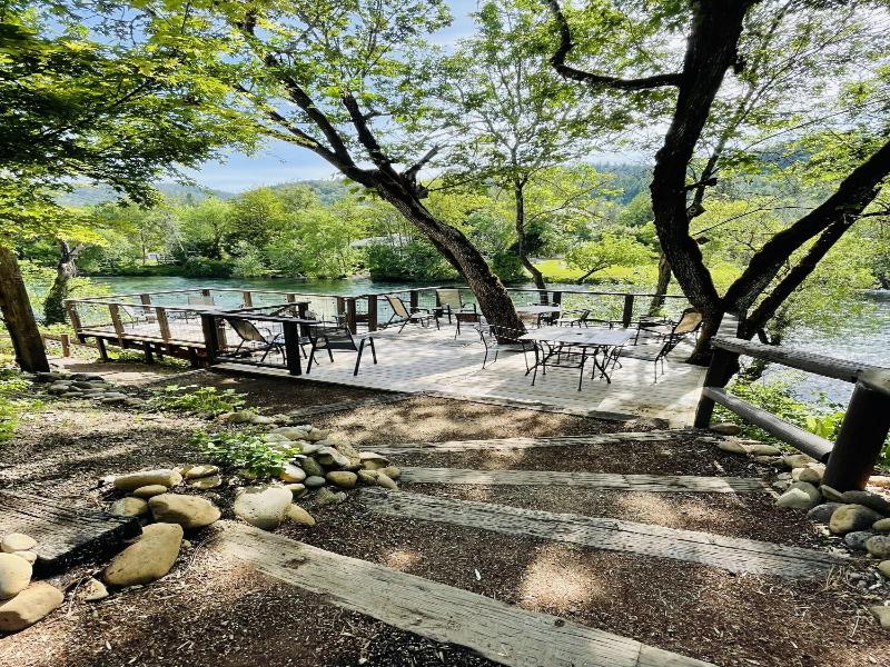 Riverfront Lodging