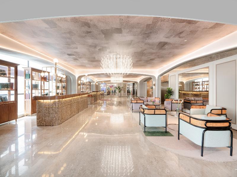 Mercure Urumqi Doowin Wanda Plaza — view