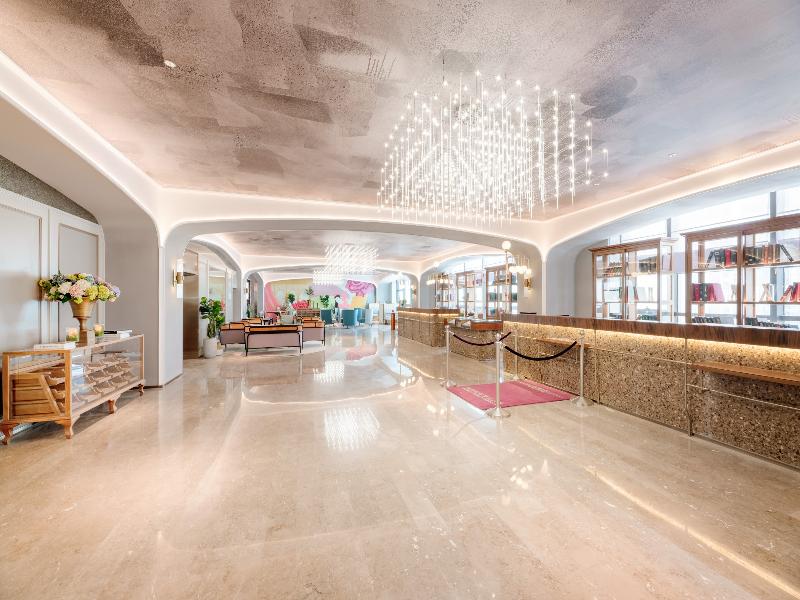 Mercure Urumqi Doowin Wanda Plaza — view