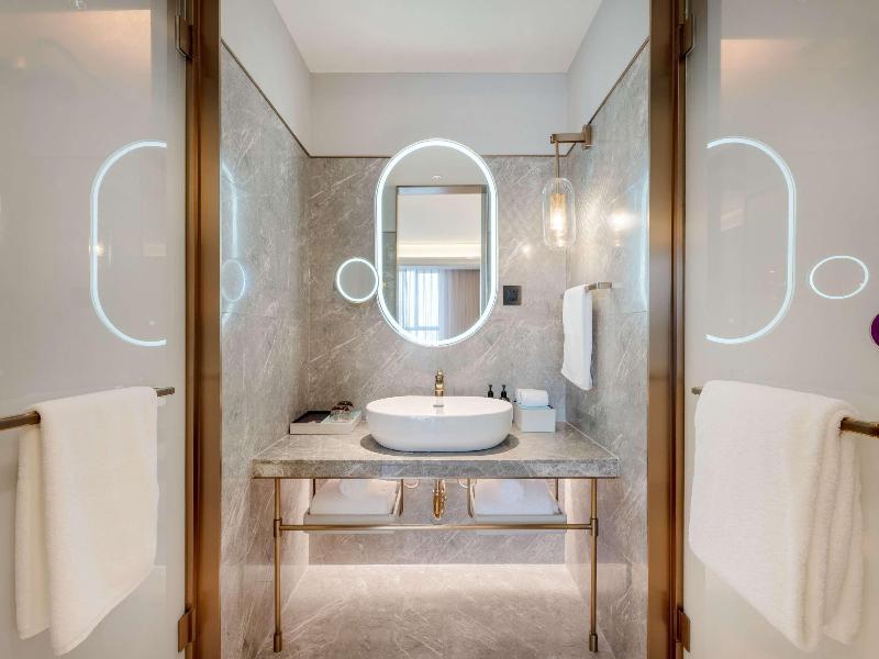 Mercure Urumqi Doowin Wanda Plaza image