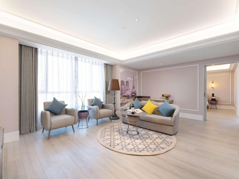 Mercure Urumqi Doowin Wanda Plaza image