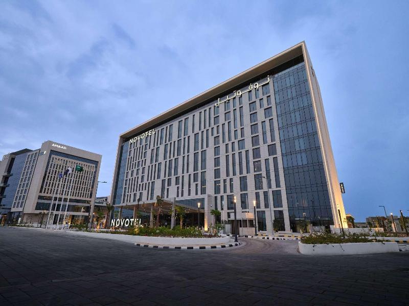 Novotel Dhahran Hotel & Residences image