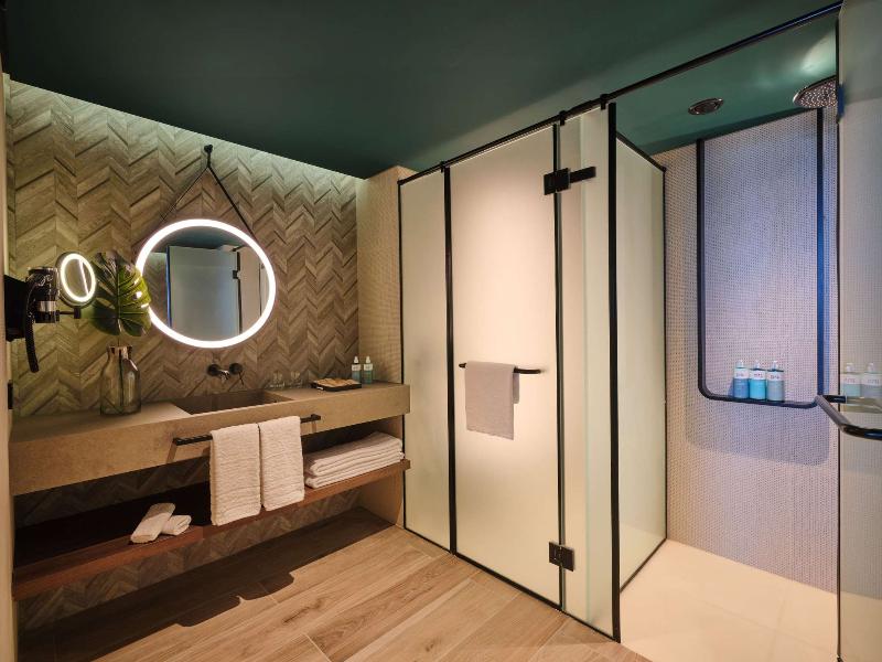 Novotel Dhahran Hotel & Residences image