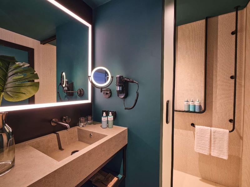 Novotel Dhahran Hotel & Residences image