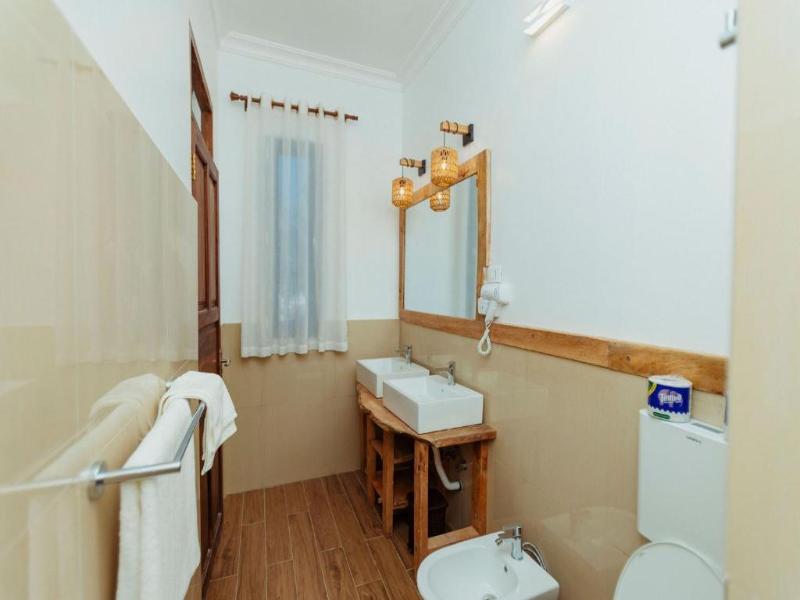 Blackstone Beach Resort  image