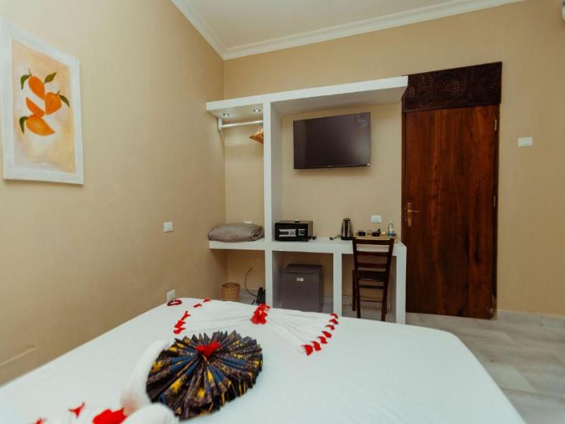 Blackstone Beach Resort  image