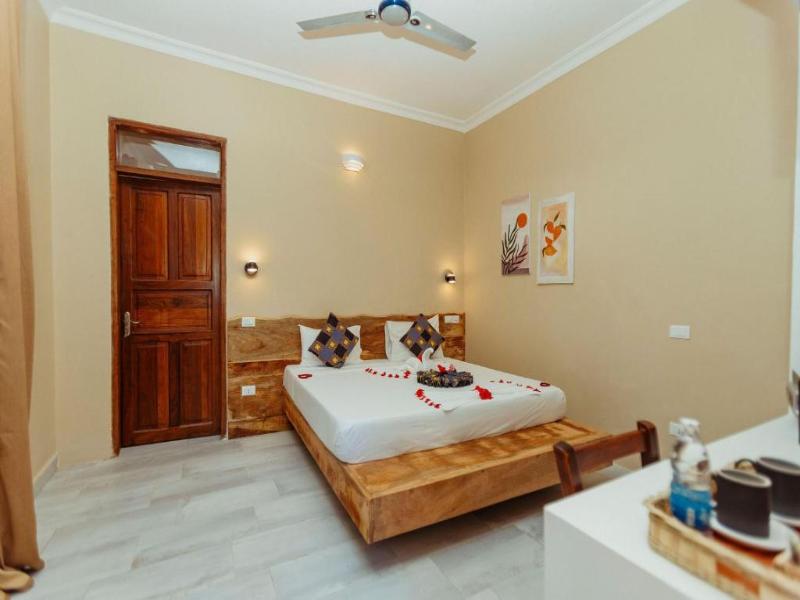 Blackstone Beach Resort  image