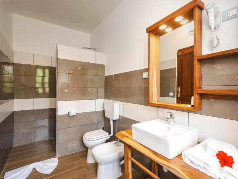 Blackstone Beach Resort  image