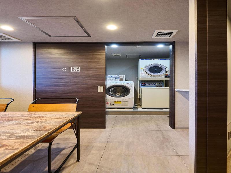 Hotel Plus Hostel Tokyo Akihabara image