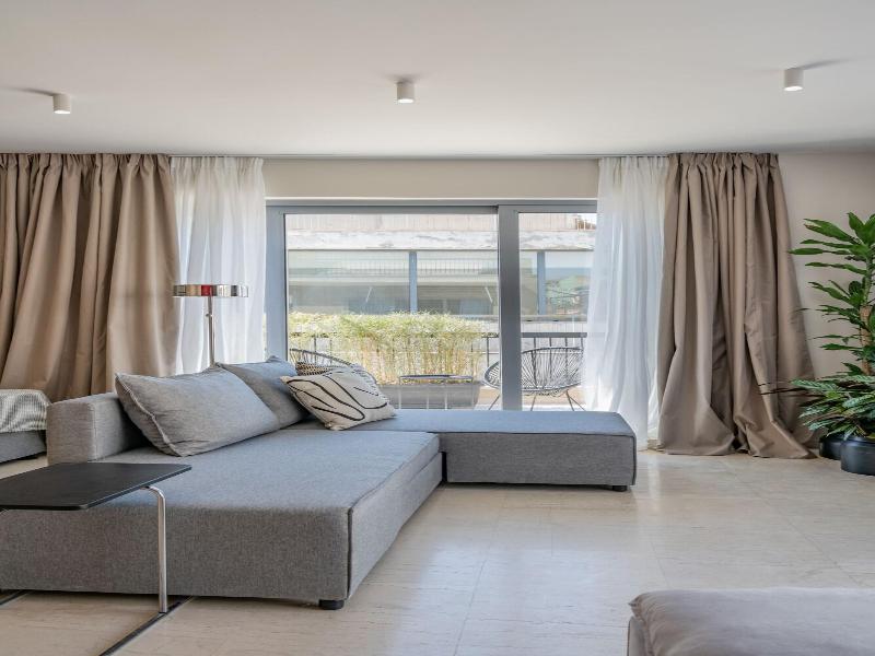 The Artisan Suites image