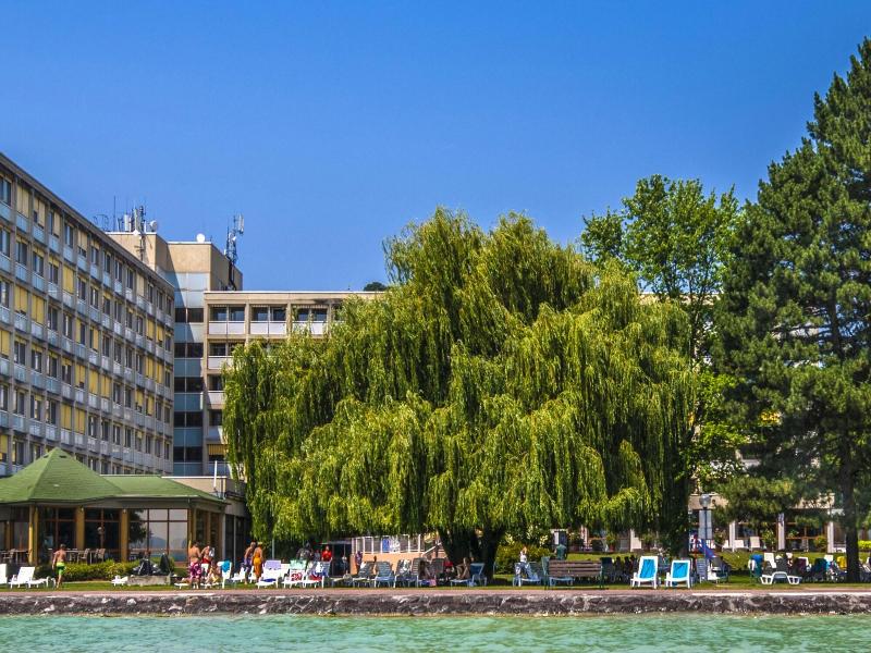 Club Tihany Resort image