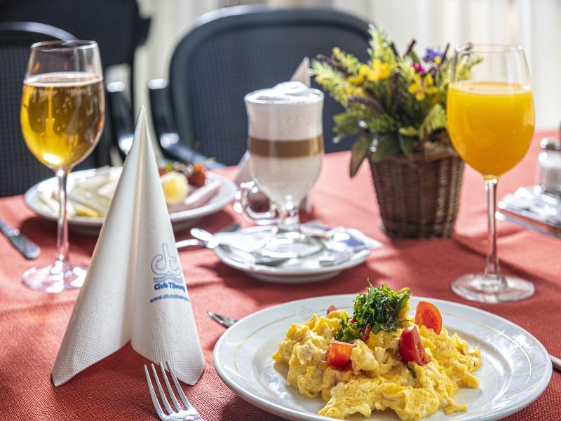 Club Tihany Resort image