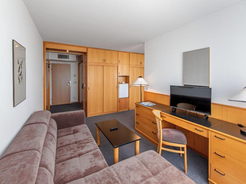 Club Tihany Resort image
