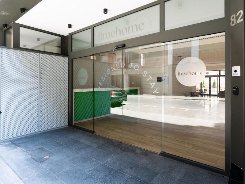 Limehome Barcelona Carrer De Besalu 82 — general view