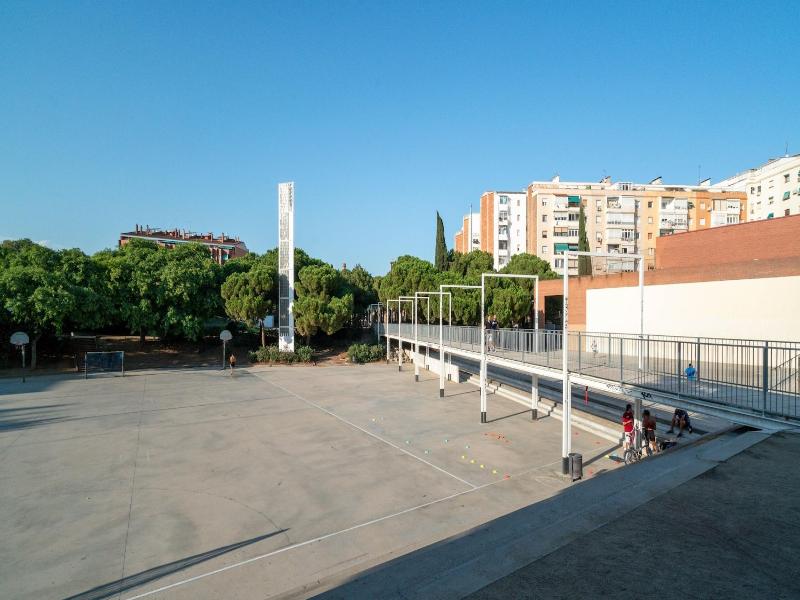 Limehome Barcelona Carrer De Besalu 82 image
