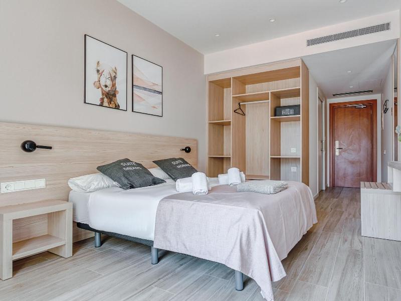 Limehome Barcelona Carrer De Besalu 82 image