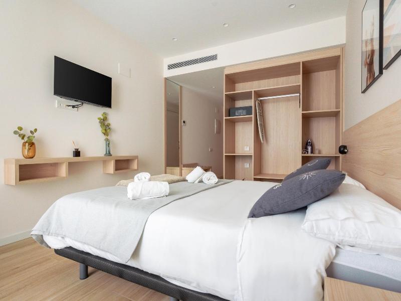 Limehome Barcelona Carrer De Besalu 82 image