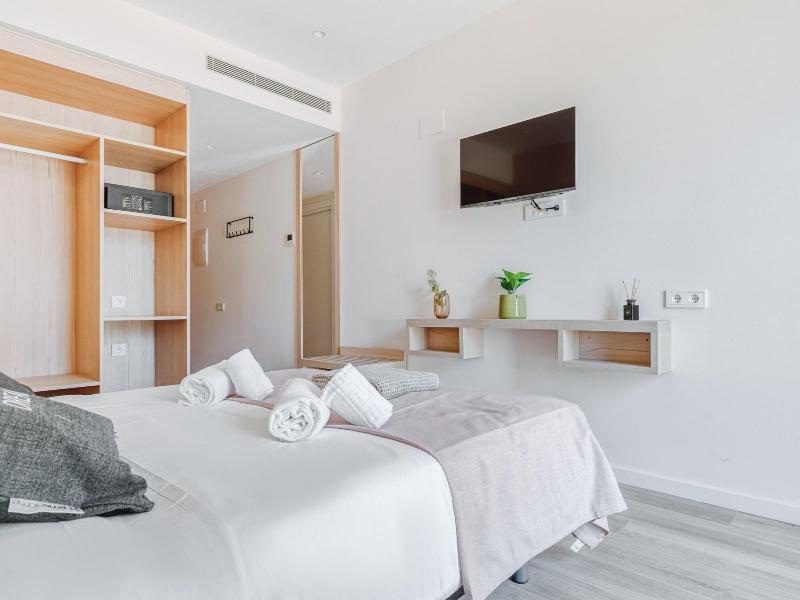 Limehome Barcelona Carrer De Besalu 82 image