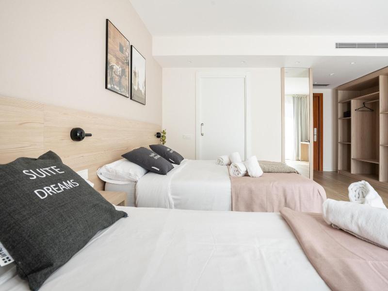 Limehome Barcelona Carrer De Besalu 82 image