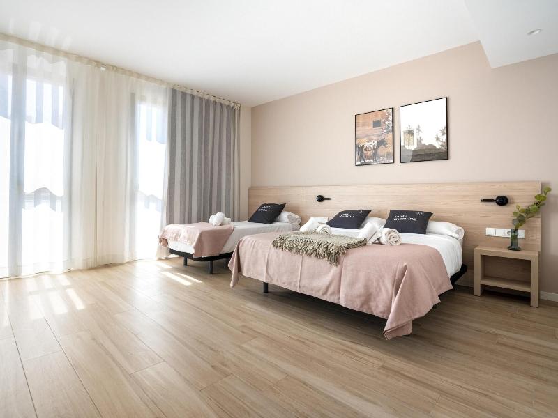 Limehome Barcelona Carrer De Besalu 82 image