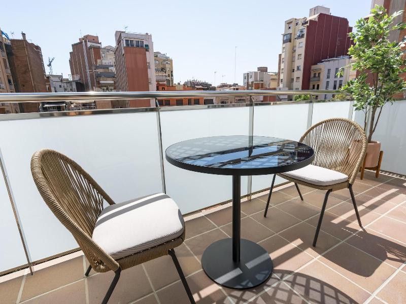 Limehome Barcelona Carrer De Besalu 82 image