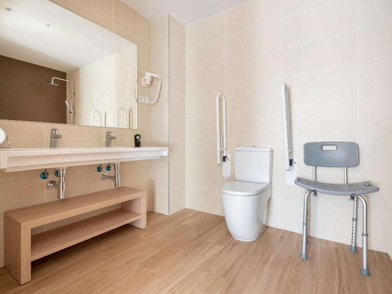 Limehome Barcelona Carrer De Besalu 82 image
