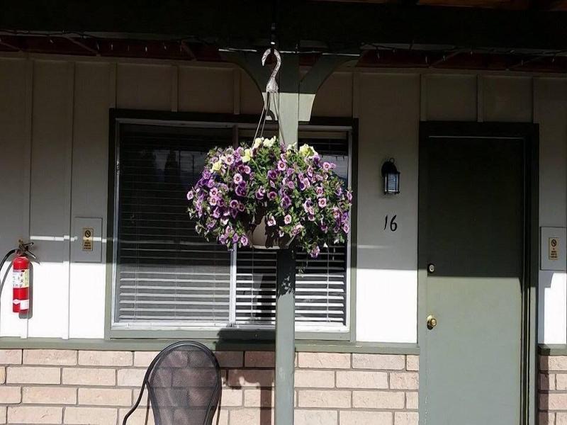El Rancho Motel