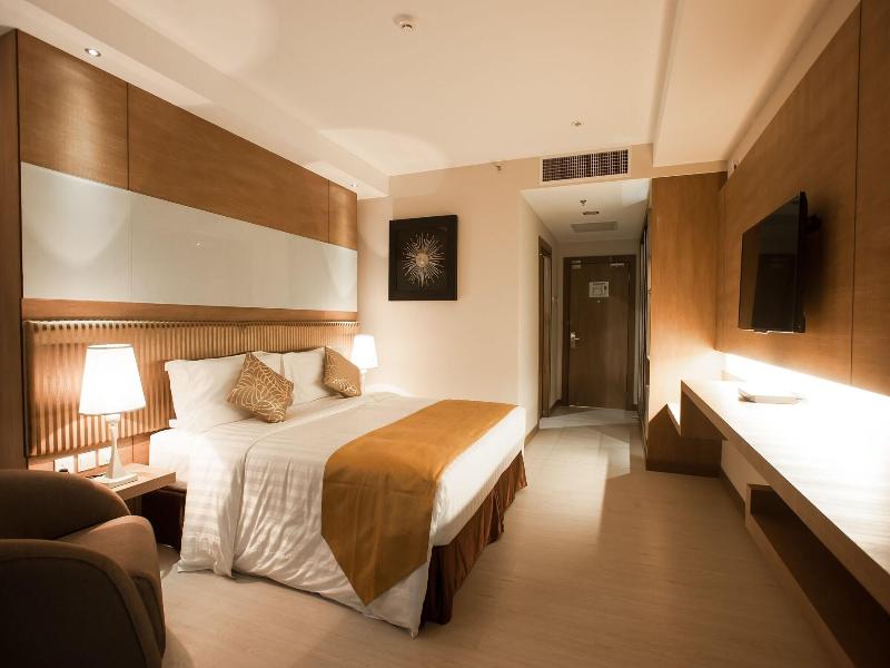 Garden Sentral Hotel image