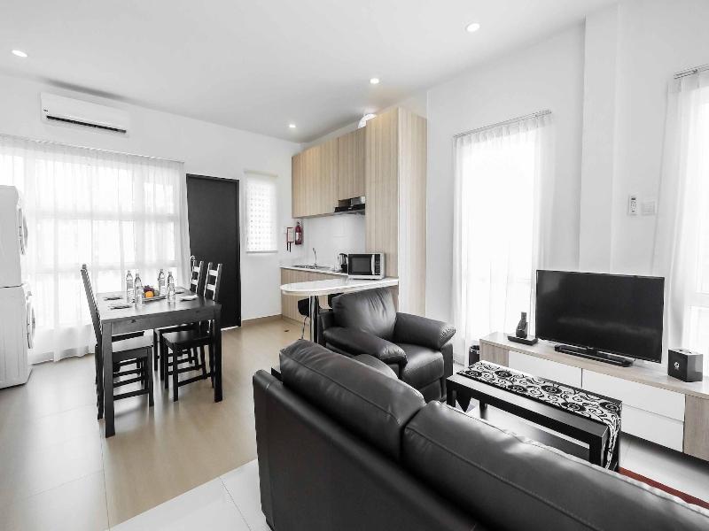 Garden Sentral Hotel image