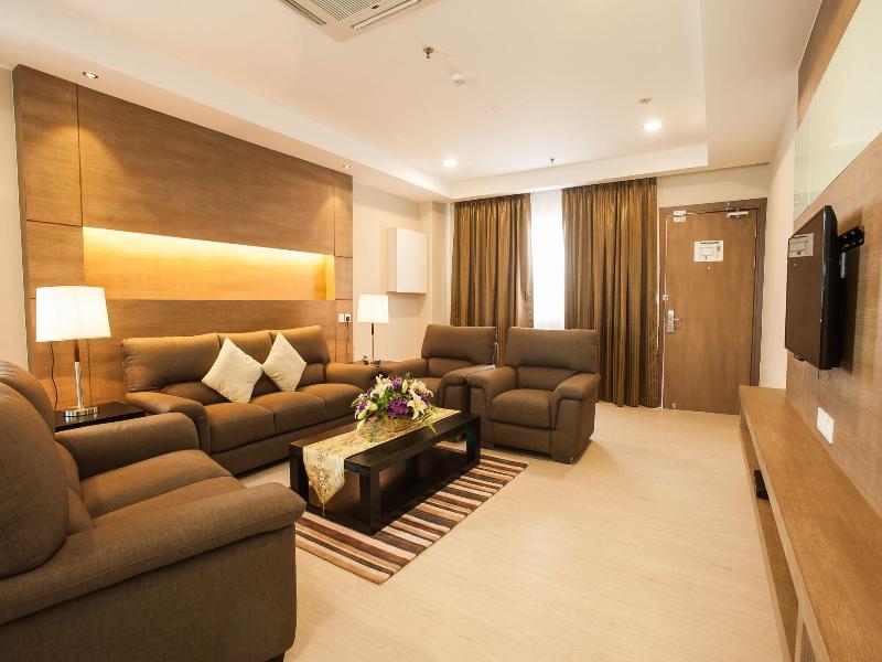 Garden Sentral Hotel image