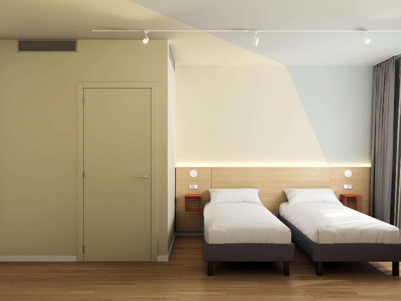 Ibis Budget Barcelona Center image