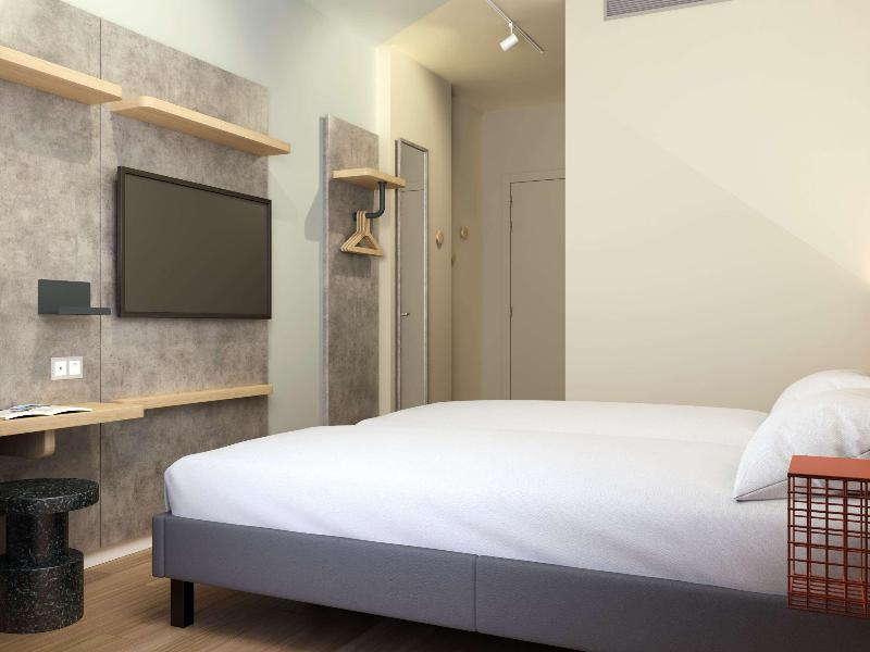 Ibis Budget Barcelona Center image