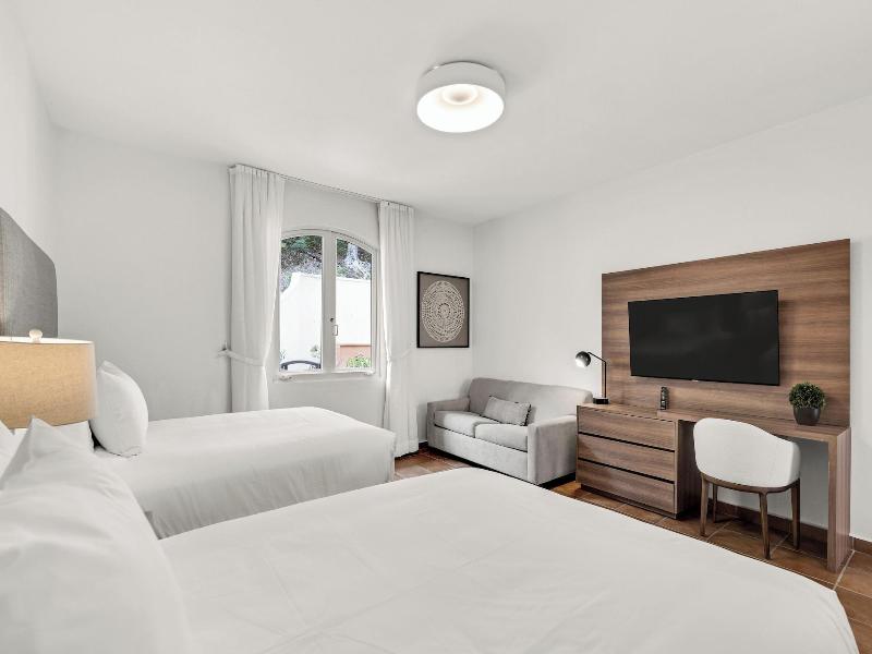 Las Casitas Village At El Conquistador image