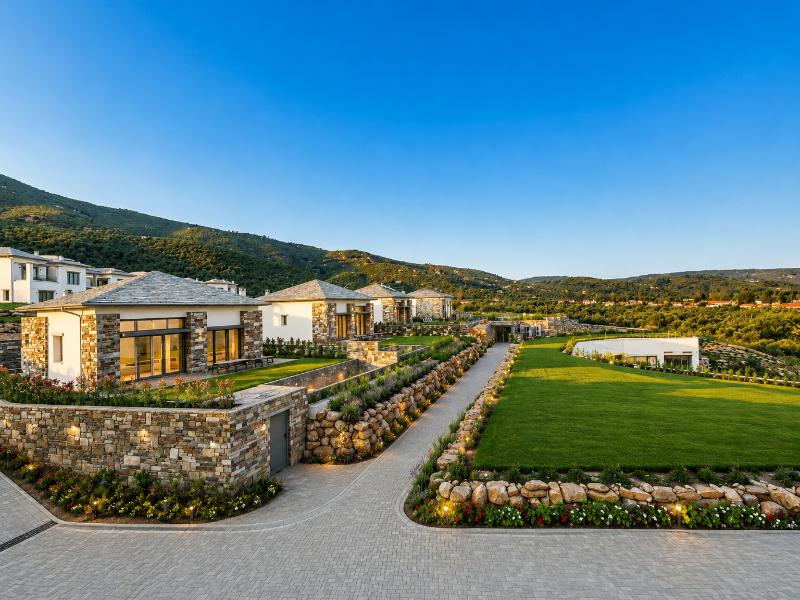 Leolia Nautical Resort — exterior view