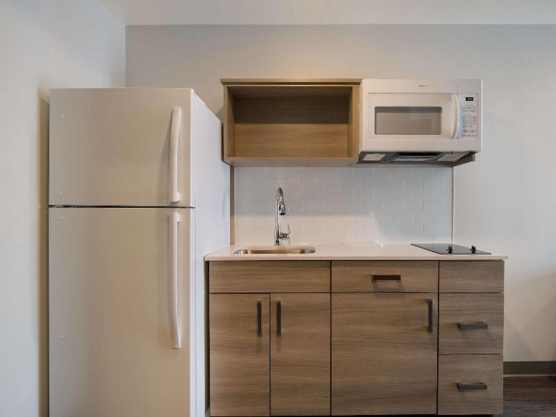 Woodspring Suites Grand Rapids Kentwood image