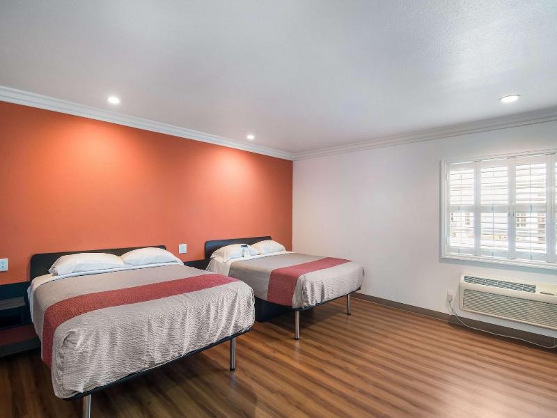 Motel 6 Lomita Ca image